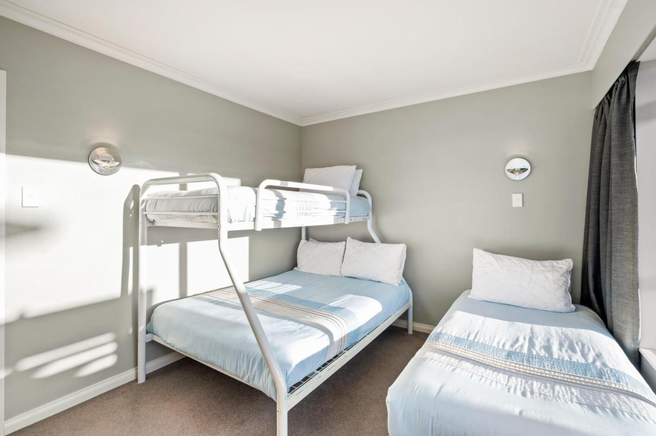 Taupo Escape - Rainbow Point Holiday Home Exterior foto