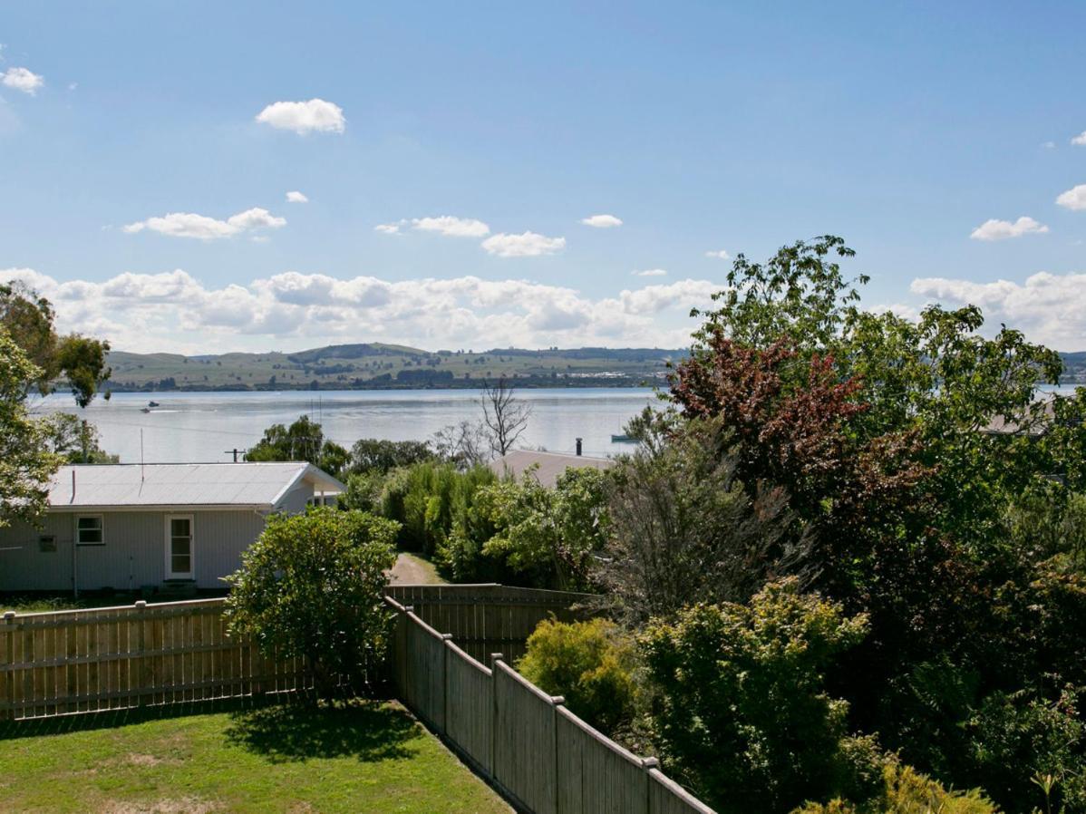 Taupo Escape - Rainbow Point Holiday Home Exterior foto